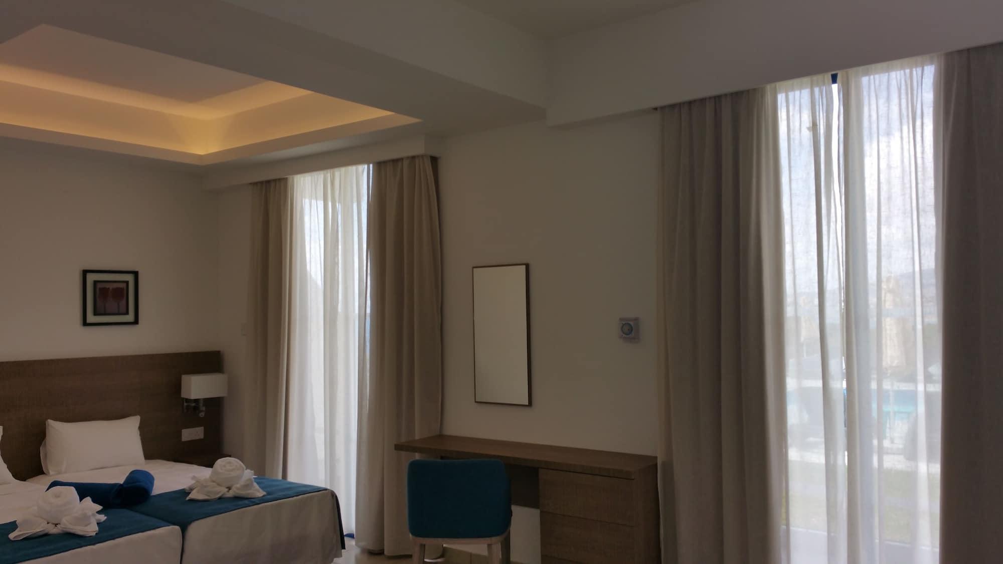 Marica's Boutique Hotel Kissonerga Extérieur photo